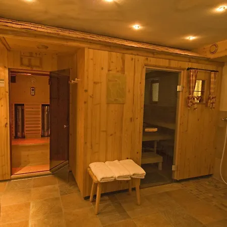 Hotel Weberbauer 3*