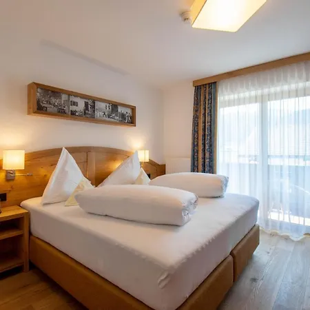 Hotel Weberbauer 3*